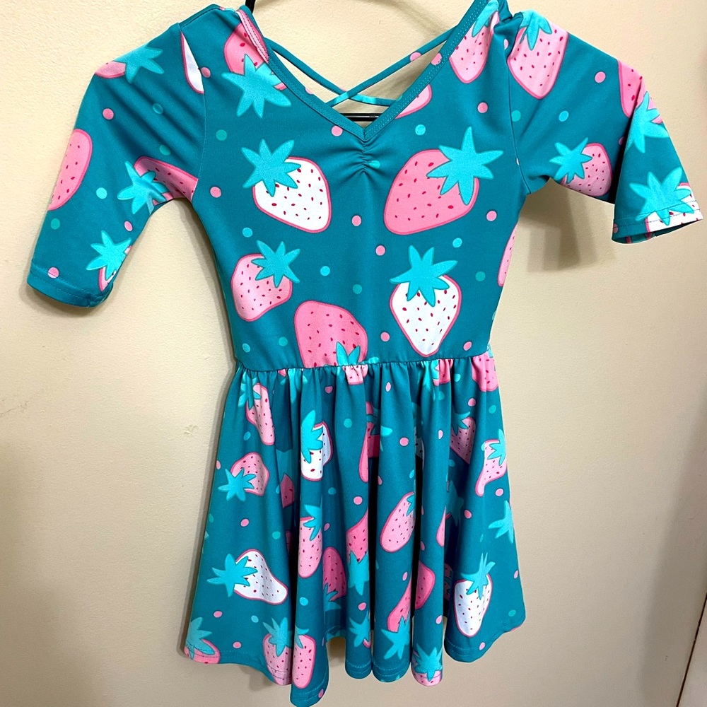 Girls Dot Dot Smile dress size 5/6